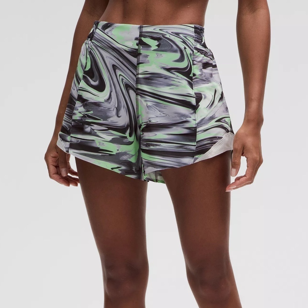 Lululemon marbled hotty hot shorts